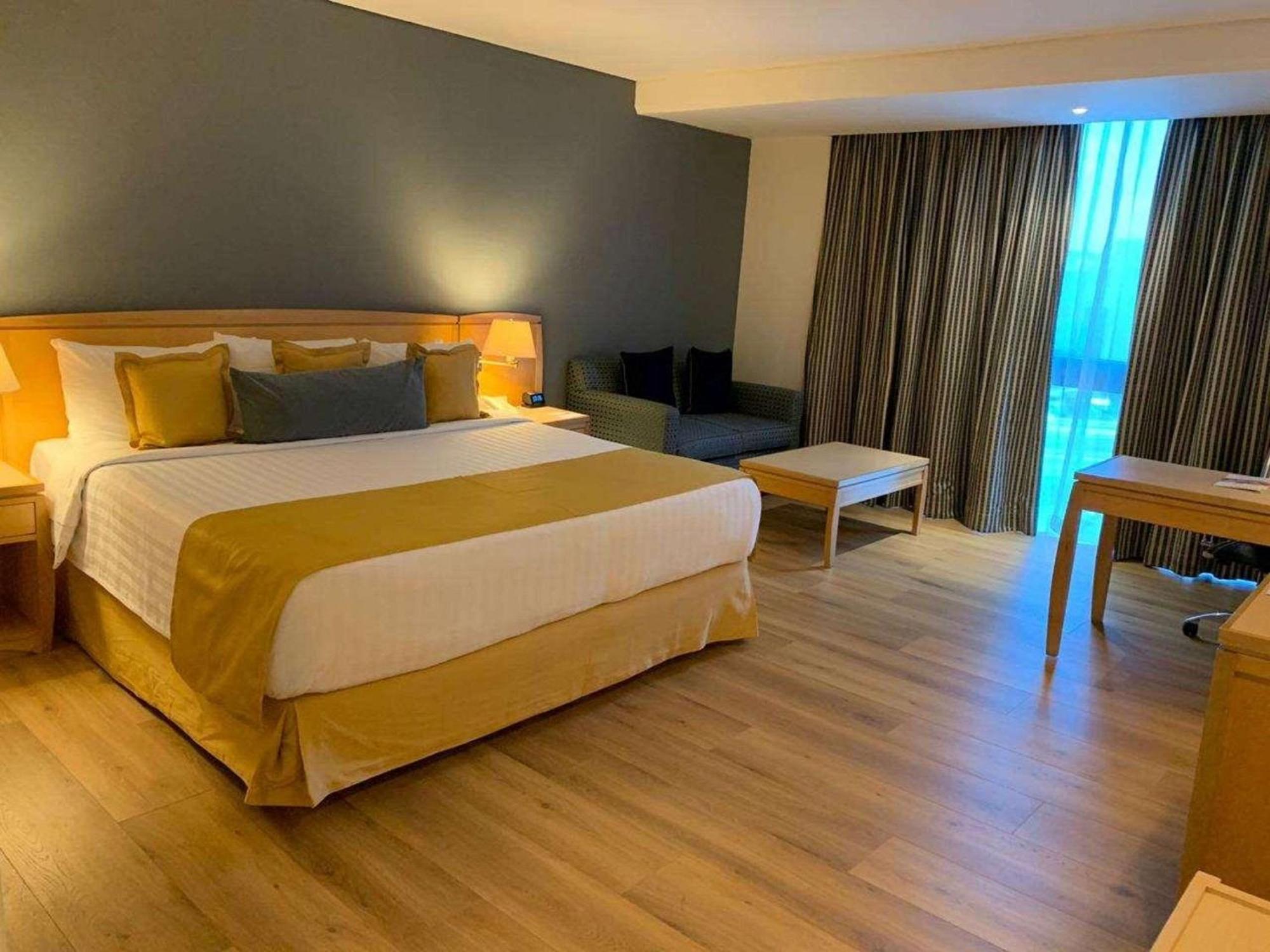 Radisson Paraiso Hotel מקסיקו סיטי מראה חיצוני תמונה A room at the hotel