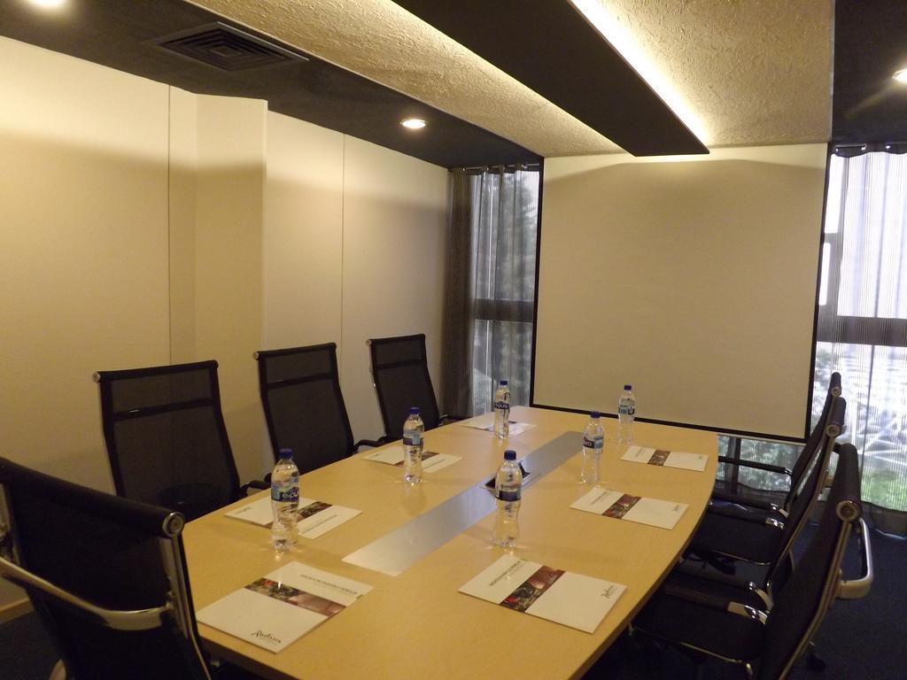 Radisson Paraiso Hotel מקסיקו סיטי מראה חיצוני תמונה Meeting room at the hotel